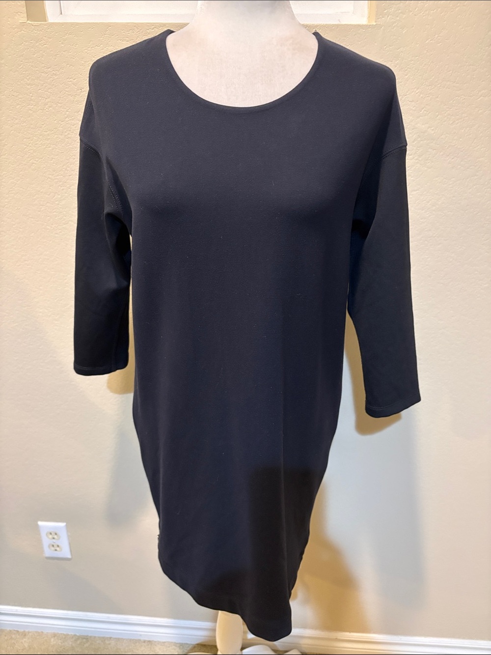 James Perse Black Midi Shift Dress with 3/4 Sleeves and Side Zip-Size 1/Small
